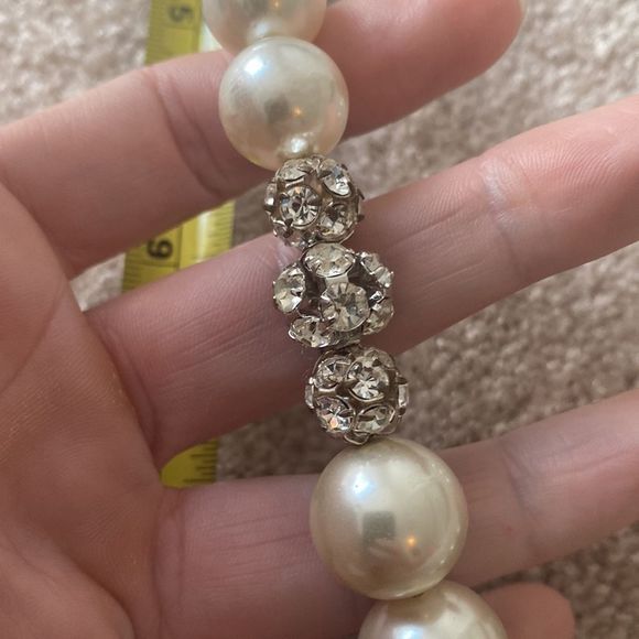 White Dress by the Shore Necklace and Earring set - Picture 10 of 10